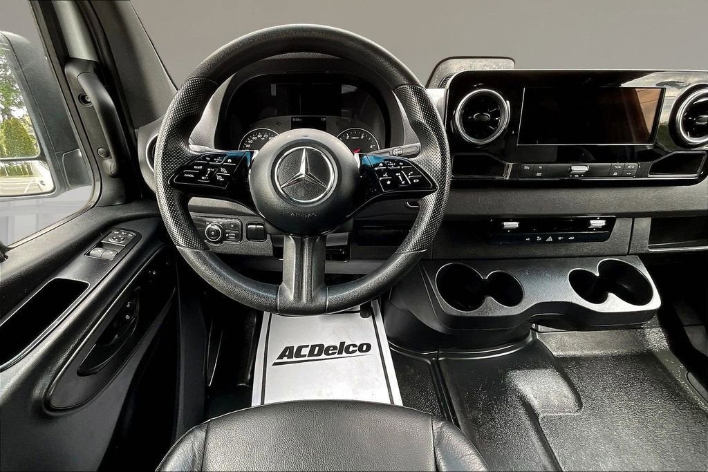 2025 Mercedes-Benz Sprinter Cargo Van Base