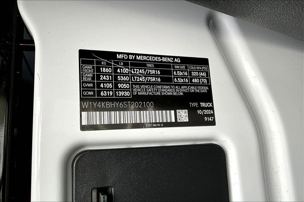 2025 Mercedes-Benz Sprinter Cargo Van Base