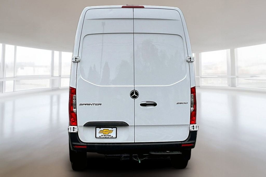 2025 Mercedes-Benz Sprinter Cargo Van Base