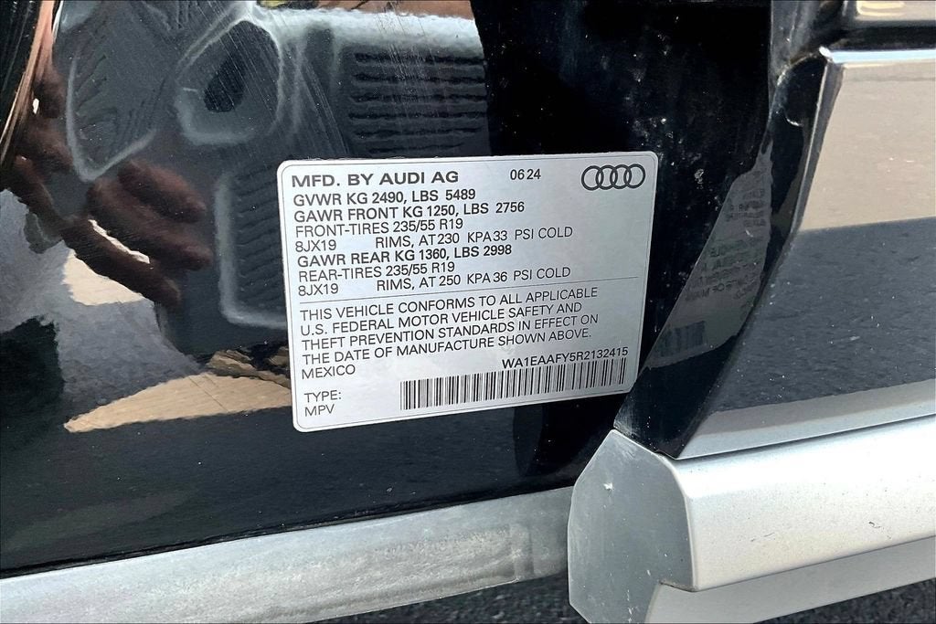 2024 Audi Q5 S line Premium Plus