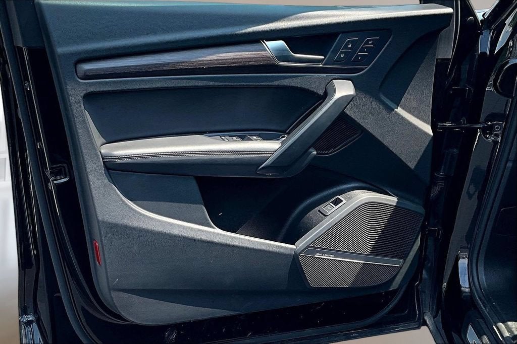 2024 Audi Q5 S line Premium Plus