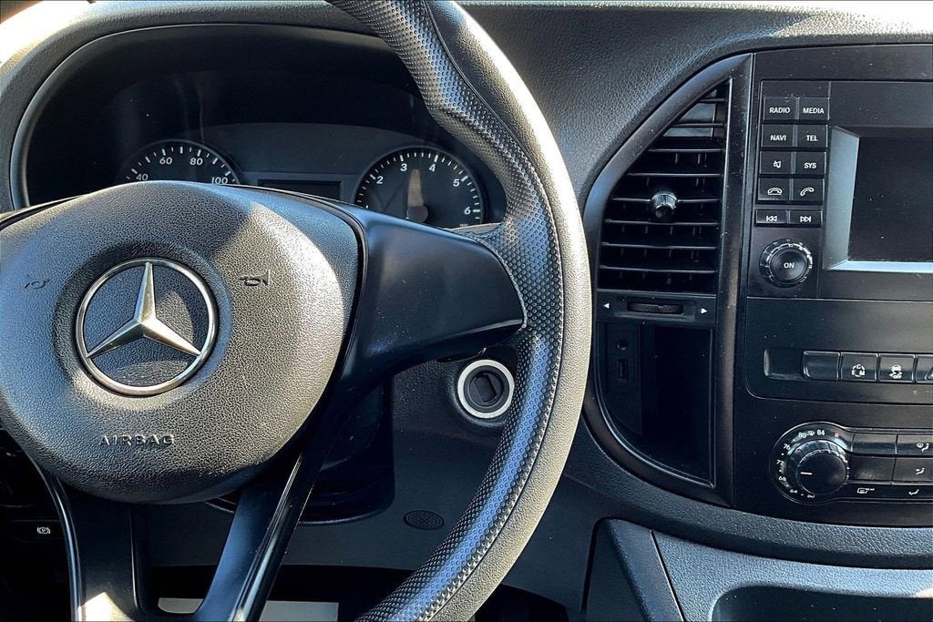 2019 Mercedes-Benz Metris Cargo Van STANDARD ROOF 126