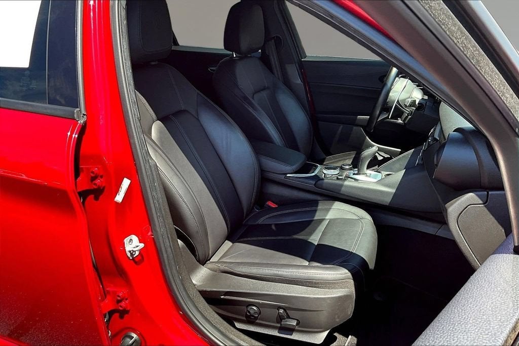 2022 Alfa Romeo Giulia 4DR SDN AWD